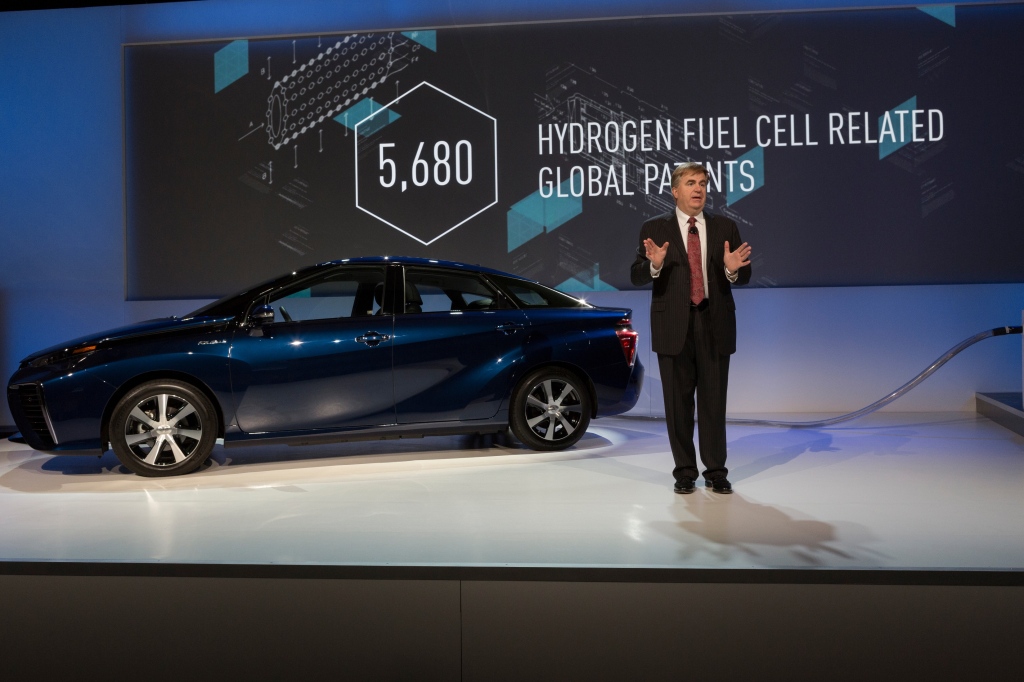 TMS Senior Vice President of Automotive Operations Bob Carter announces access to Toyota's fuel cell patents at the International CES in Las Vegas on Jan. 5, 2015. (Provided by Toyota)